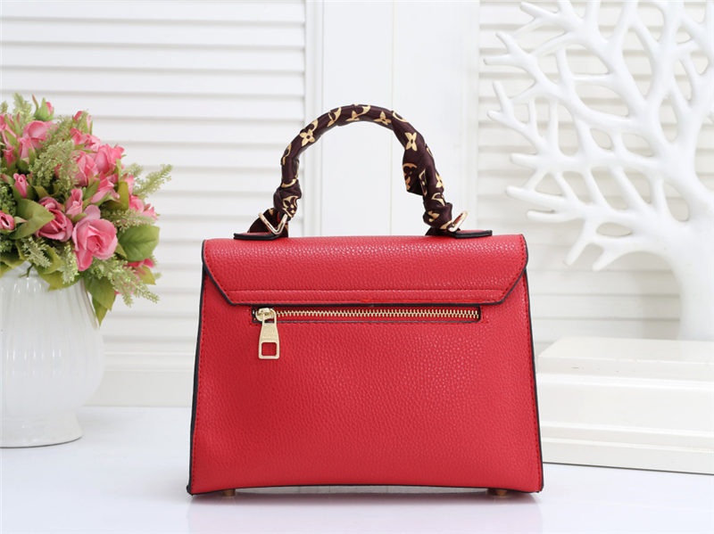 L12 Louis Vuitton Fashion Women Famous Bag Handbag Messenger Bag Shoulder Crossbody Bag ...